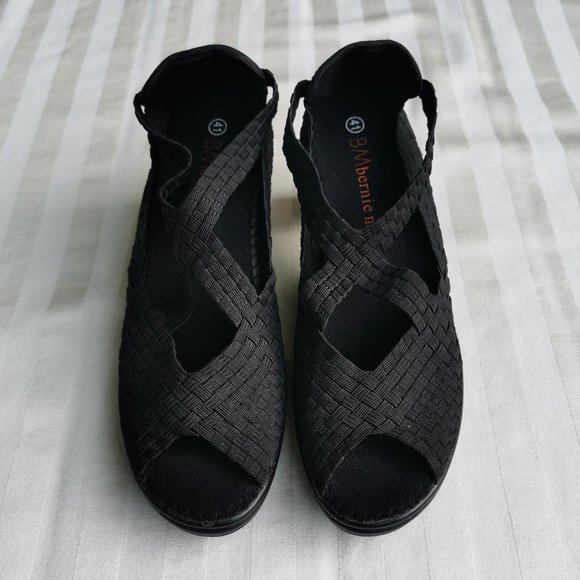 Bernie Mev Open Toe Pump Sandals - Picture 3 of 9